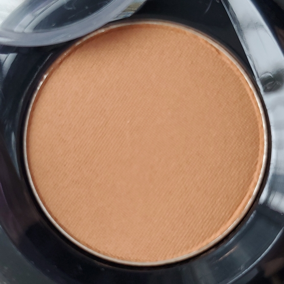 Lancome 2 Shades of Colour Design Eyeshadow - Picture 2 of 5